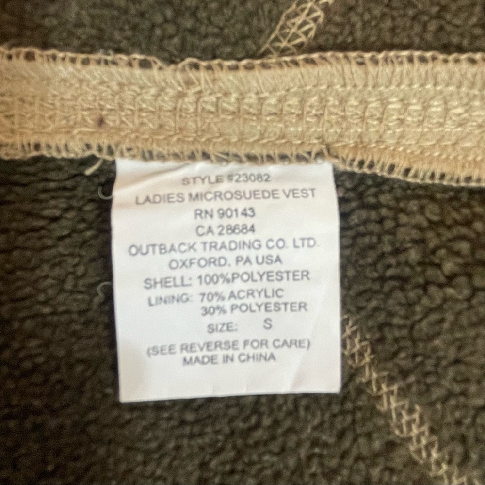 Outback Trading Company Women's Tan Microsuede Vest Size Small - Picture 4 of 8
